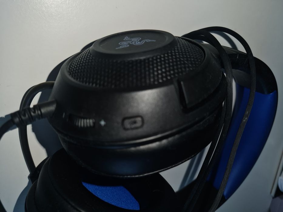 Căști Gaming Razer cu fir și microfon
