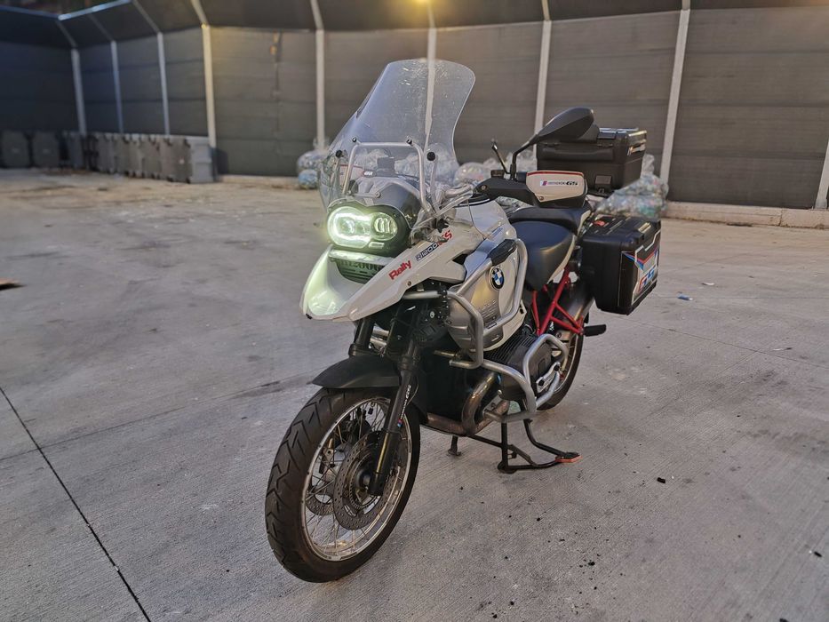 BMW R 1200GS Rallye DOHC 2012 Carte service - Evacuare  “AKRAPOVIC