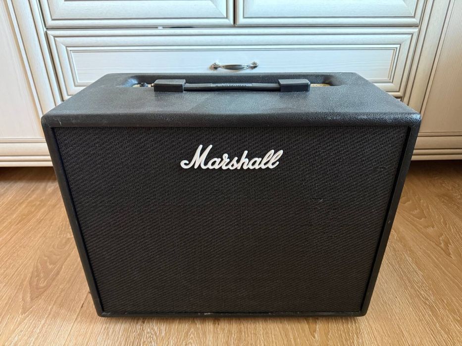 Гитарный комбоусилитель Marshall CODE 50