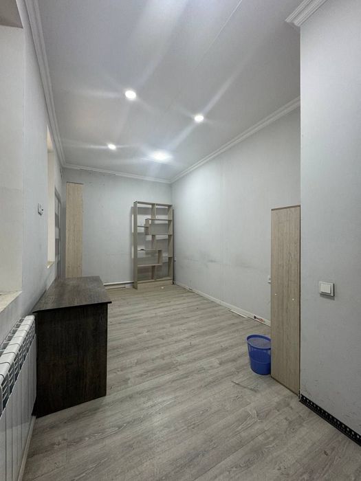 Рядом с метро Чиланзар сдаётся офис 20м2.доступ 24/7