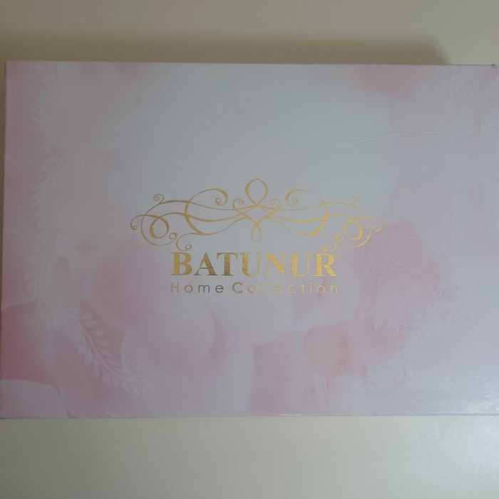 Set lenjerie de pat din bumbac 100% si broderie