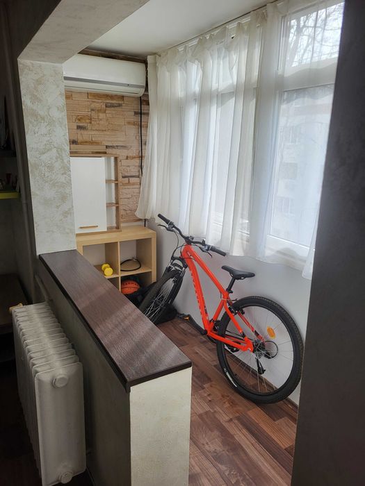 Proprietar, inchiriez apartament 3 camere semidecomandat Emil Racovita