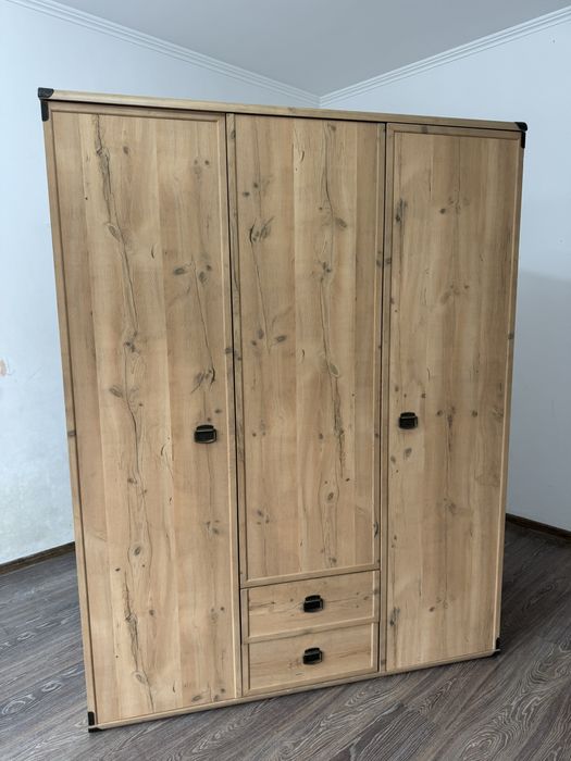 шкаф для детской и спальней