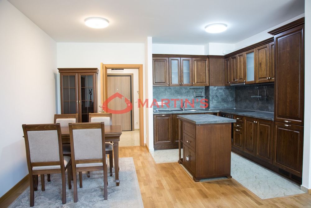 Дава се под наем Тристаен апартамент в София, Витоша - 120 кв.м за 800 € - Снимка #2