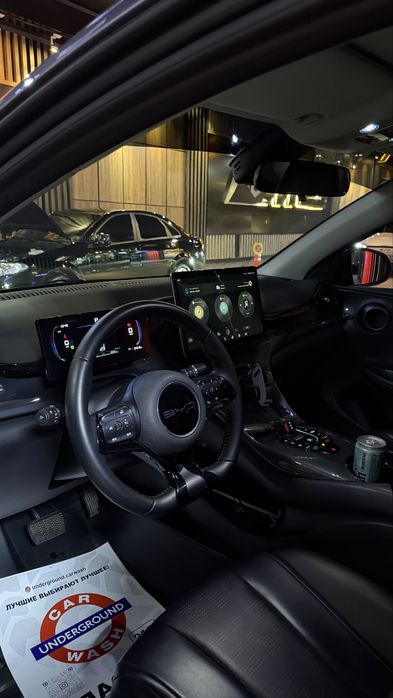 BYD E2 electromobil электромибиль седан