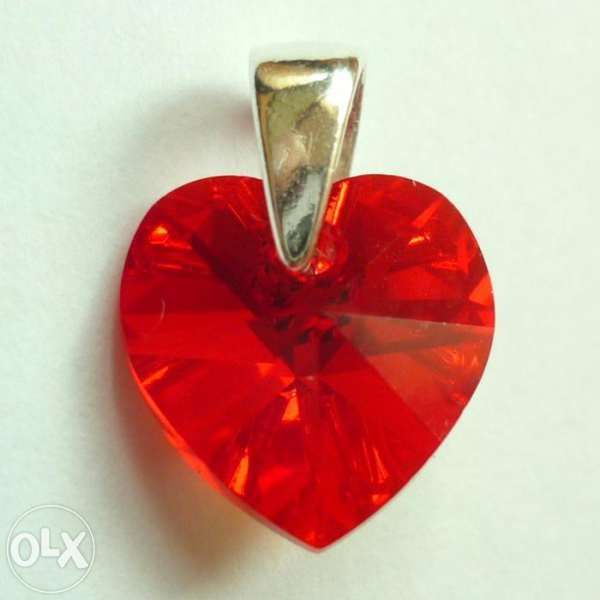 10мм Сваровски сърца - НОВИ със сребърен държач