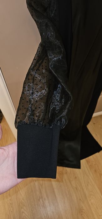 Продам новые платья