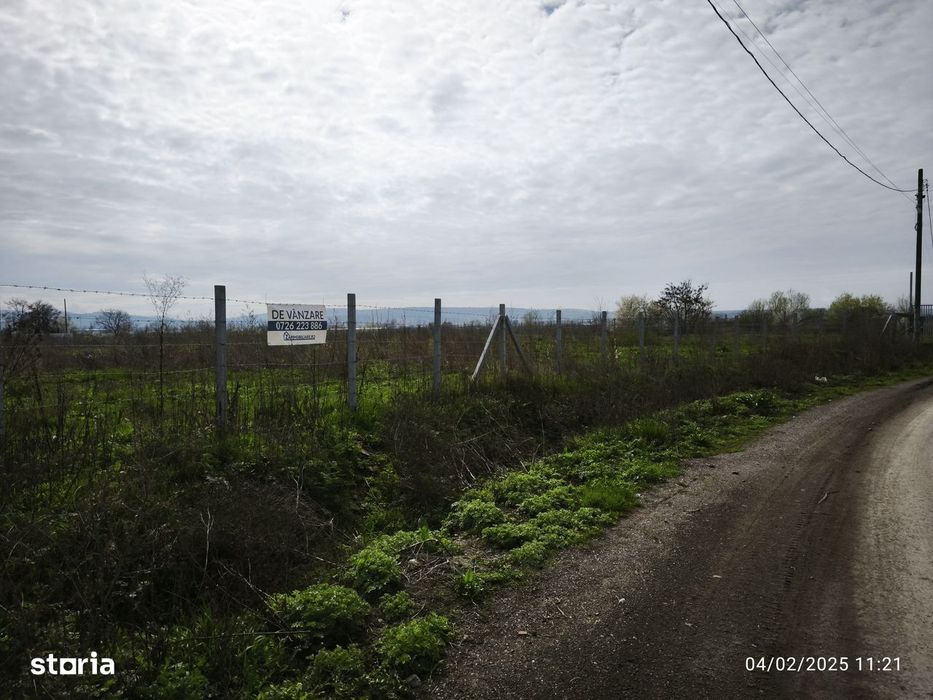 Teren drept  19059 mp - toate utilitățile - asfalt - Sancrai