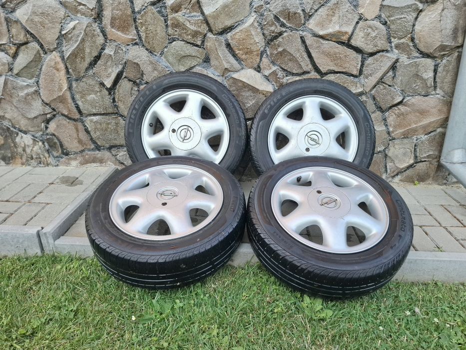 Jante aliaj Opel + cauciucuri Pirelli 175×65×15