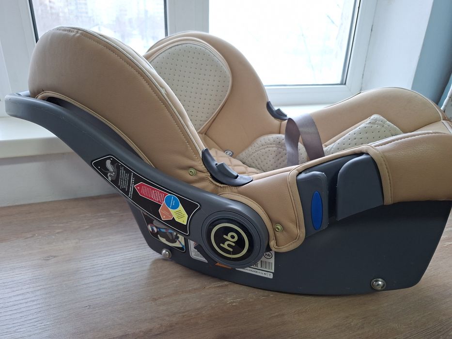 Продам автокресло