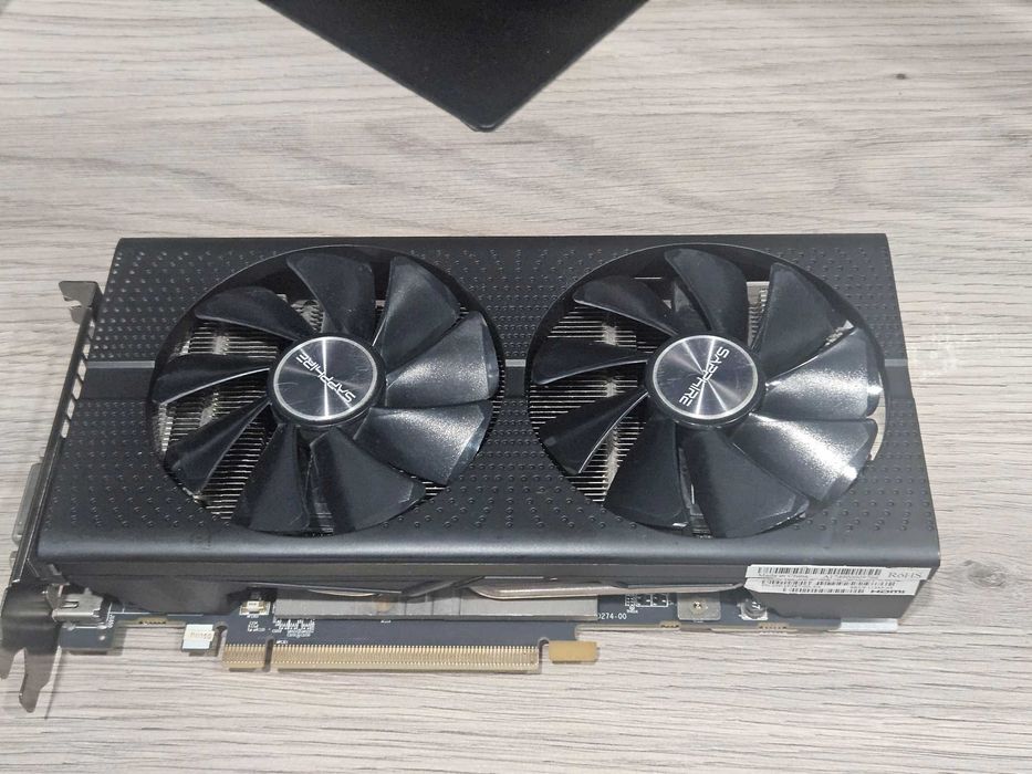 Видеокарта Sapphire Pulse RX 580 8GB, обслужена, тест FurMark