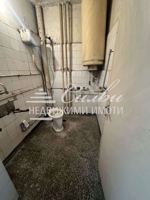 Продава се Едностаен апартамент в Търговище, Изток 1 - 45 кв.м за 941 €/кв.м - Снимка #5