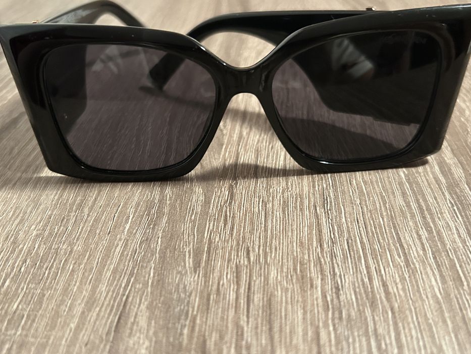 Vand ochelari YSL