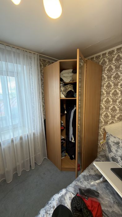 Угловой шкаф в спальню