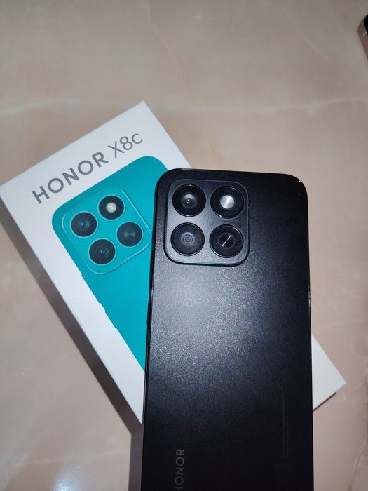 Продам сотку новая