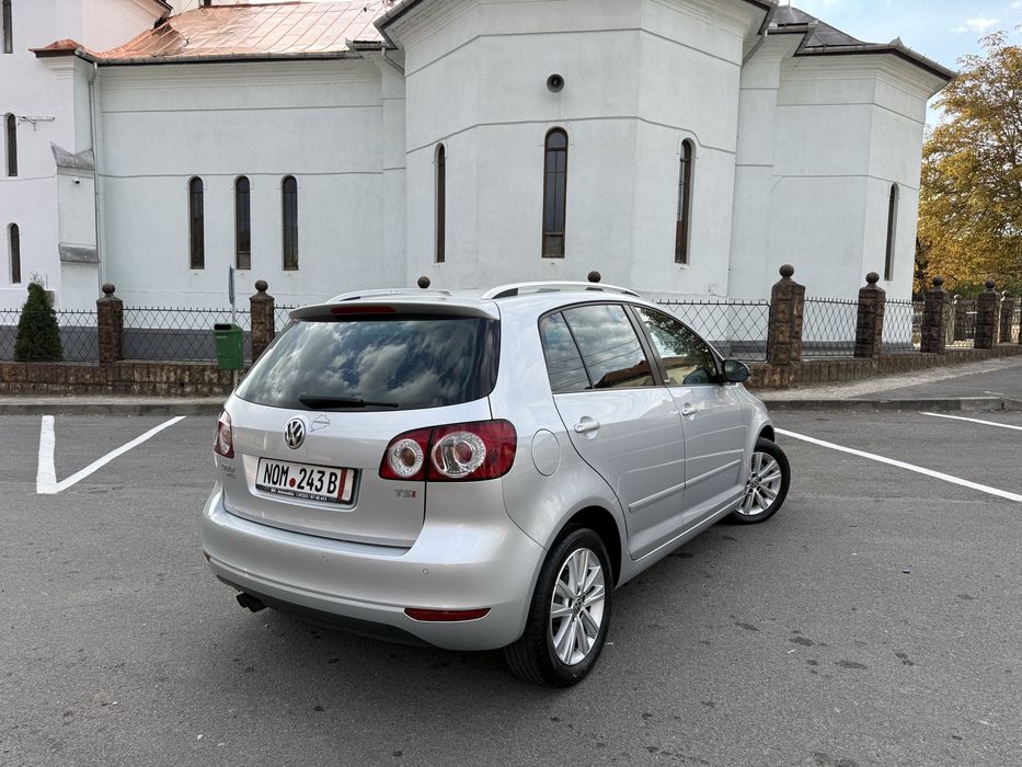 VOLKSWAGEN Golf Plus 2011 — imagine 3