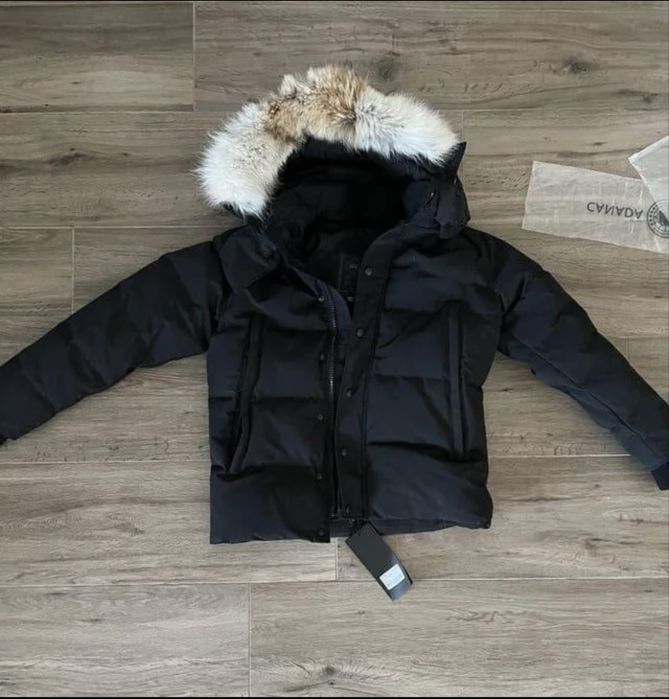 Geaca canada goose