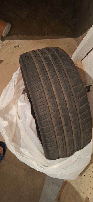 Anvelope vară 225 40 18