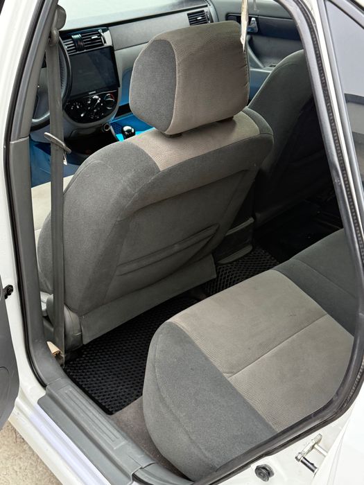 Ласетти идеал 2011