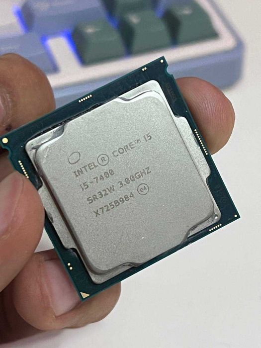 Процессоры Intel Core i3 / Core i5 / Core i7 (LGA1151 - LGA1700)