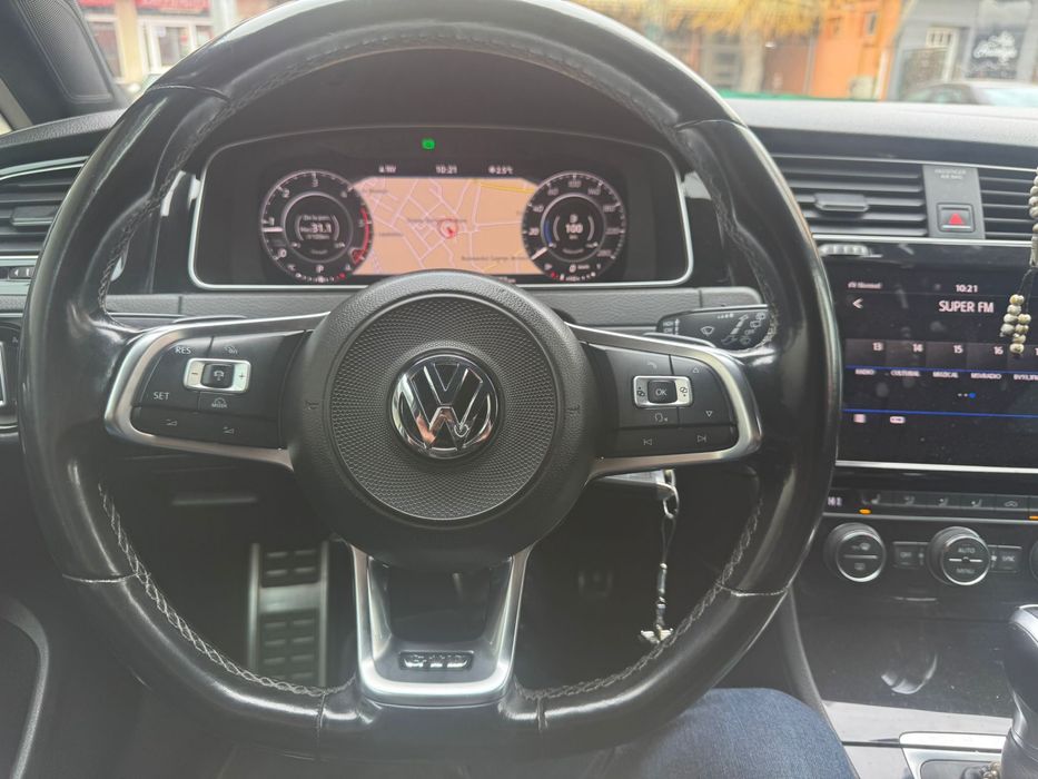 VW Golf GTD 2.0 D 184 CP