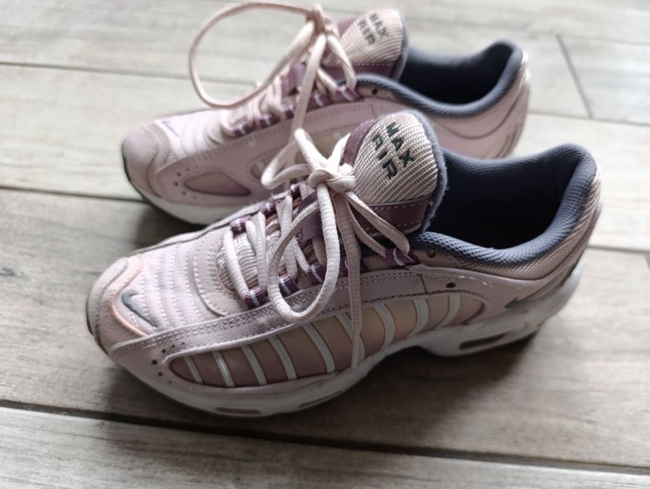 Маратонки Nike air max