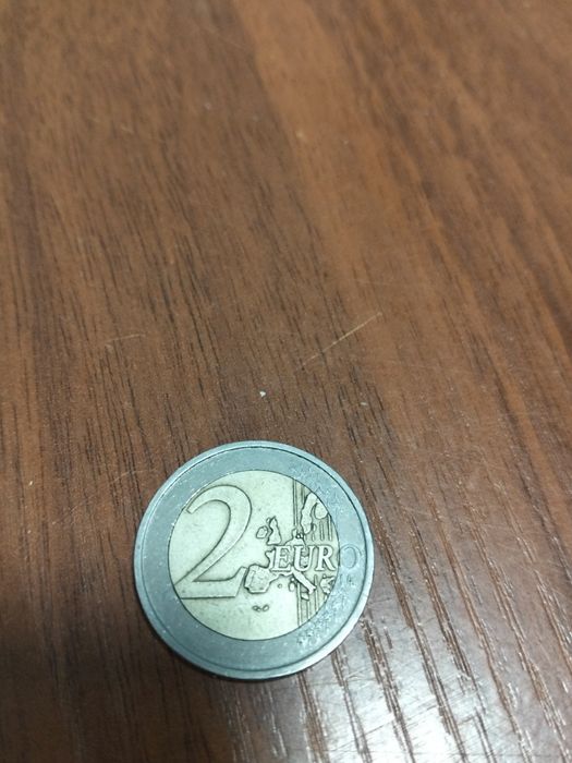Продам мнеты 2 евро