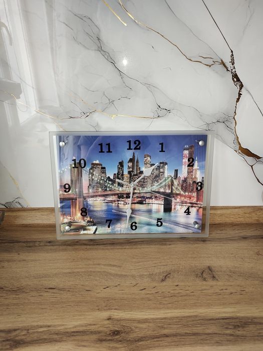 Продам часы настенные