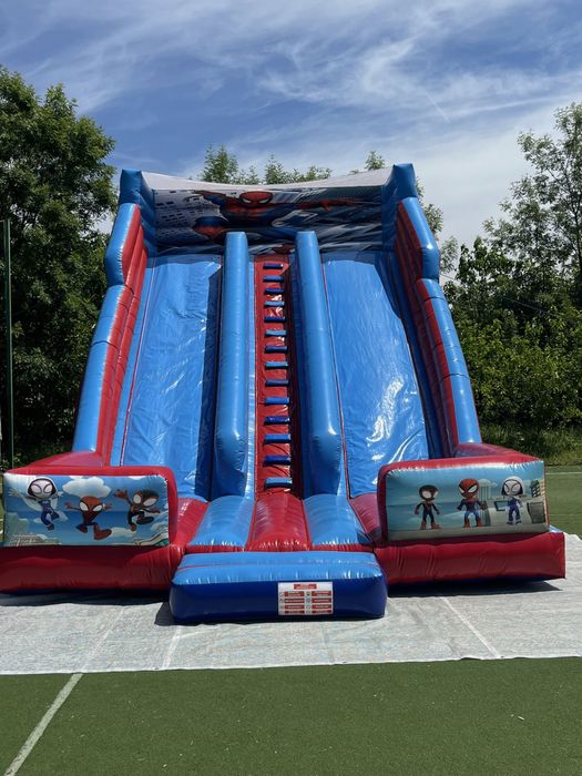 Tobogan gonflabil de închiriat - super party garantat!