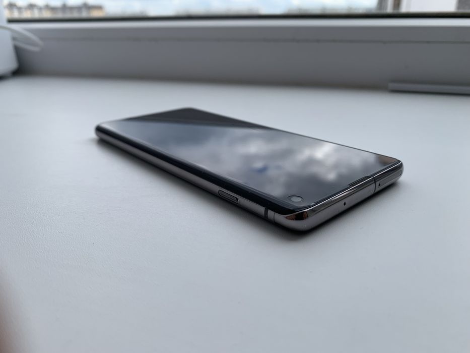 Продам самсунг S10 состояние идеальное