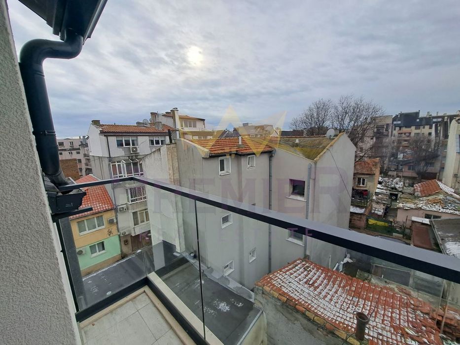 Дава се под наем Двустаен апартамент в Варна, Колхозен пазар - 55 кв.м за 433.5 € - Снимка #8