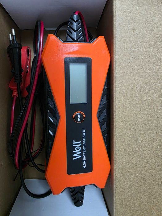 Redresor baterie auto Well 6V 2A, 12V 4A