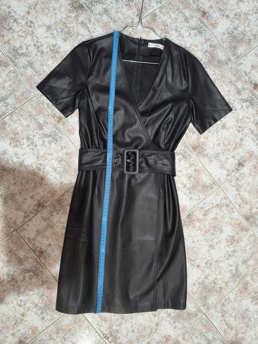 Черна рокля,естествена кожа,размер S