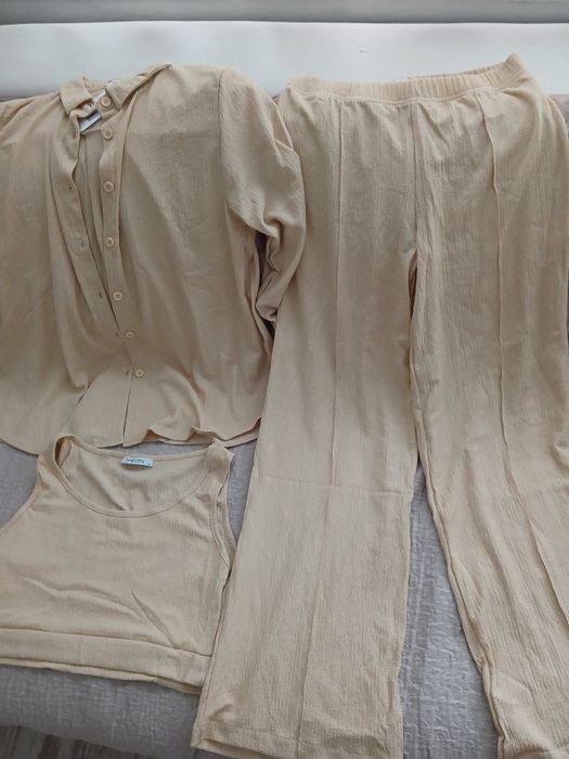 Нов дамски комплект 3 части