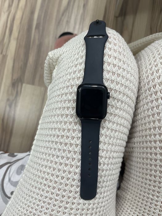 Часы apple watch Se