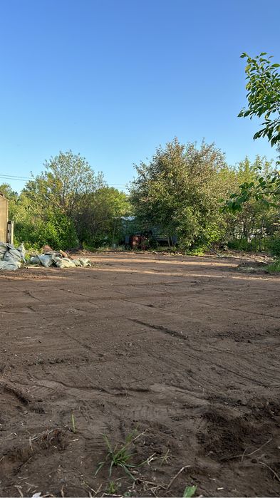 Скос травы ( скосить территорию) прополоть