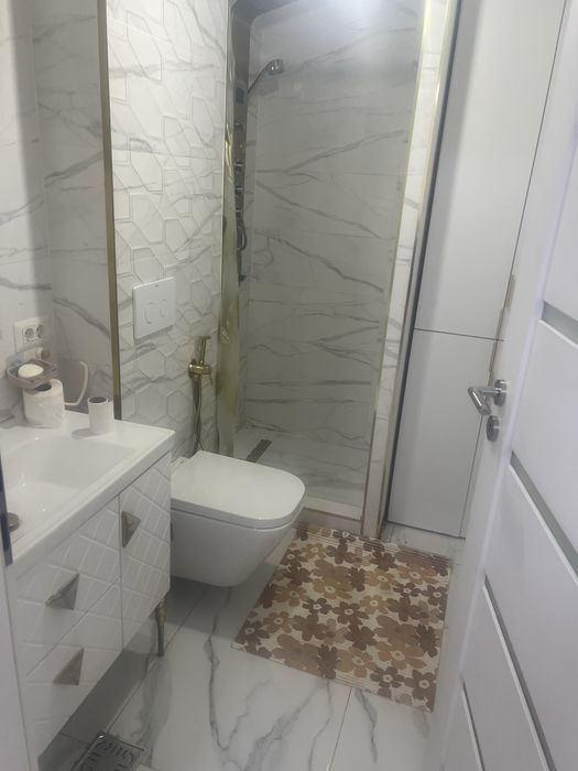 Vind apartament cu 2 camere ,ani constructie2023