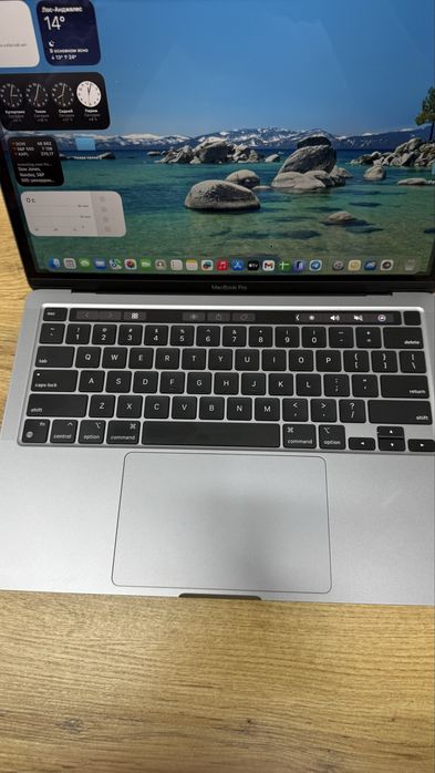 Macbook pro m2 ideal