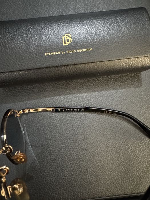 ТОП слънчеви очила - Eyewear by David Beckham - модел DB 1173/S