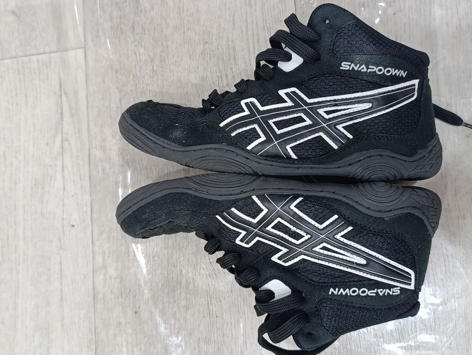 Борцовки[asics] 37 размера