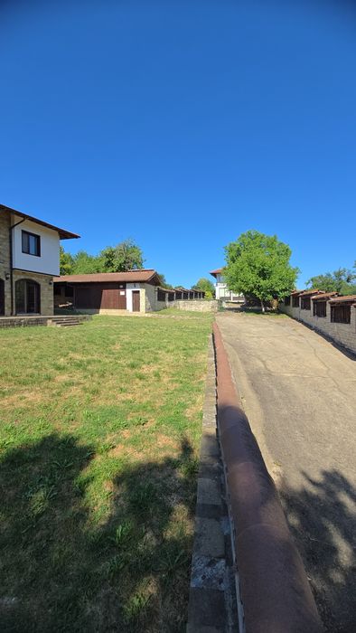 Продава се Къща в Елена - 370 кв.м за 1028 €/кв.м - Снимка #3