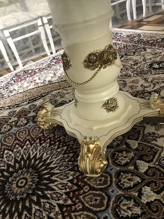 Продам стол, стульчик (20штук)