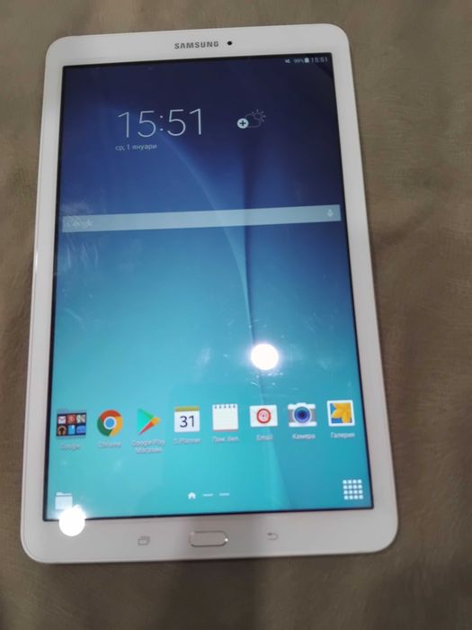 Пронавам два б.оя  таблети  -Samsung  и  АСЕR