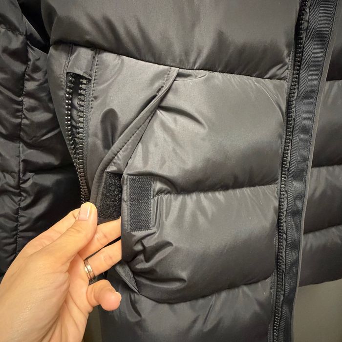 Geacă neagră Puffer de iarnă Hugo Boss, mărimea 50 (M), aproape nouă