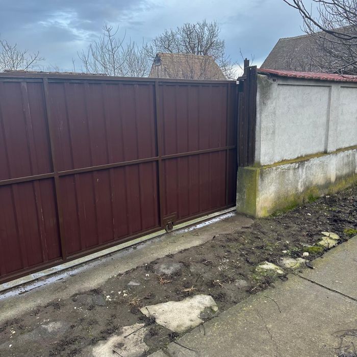 Casa+teren de vânzare Gurba