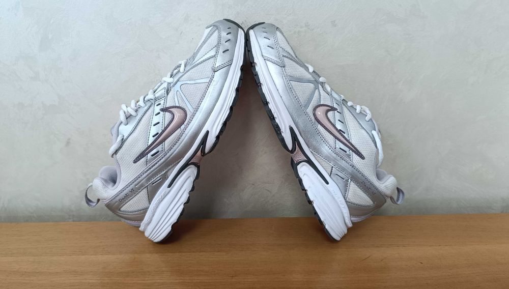 Nike Wmns Dart 6-Много Запазени