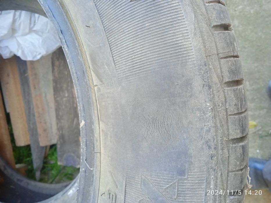 Продавам 2бр гуми 195/65/15