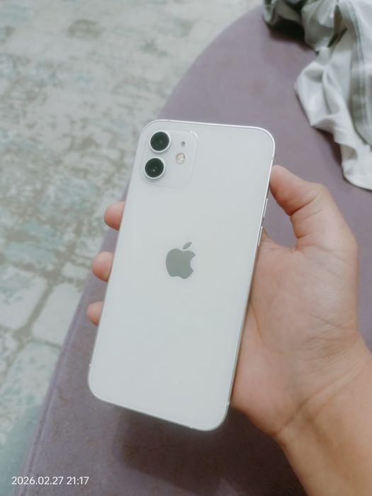 Айфон 12  с каробкой