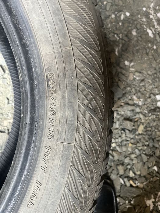 Продам 235*60 R18