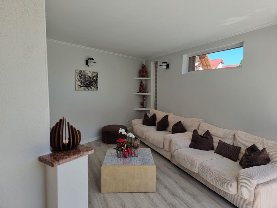 Vand casa zona bunloc    Fara agentie  Direct Proprietar